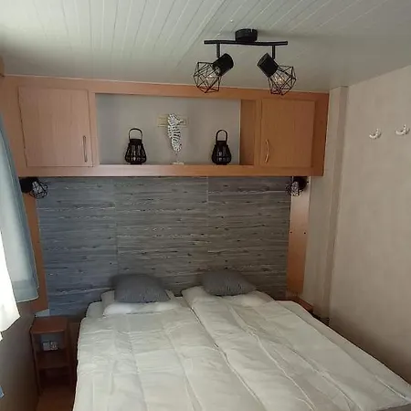 Κάμπινγκ Veni Mobilhaz Privlaka (Zadar)