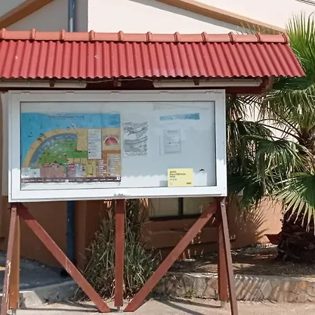 Veni Mobilhaz Κάμπινγκ Privlaka (Zadar)